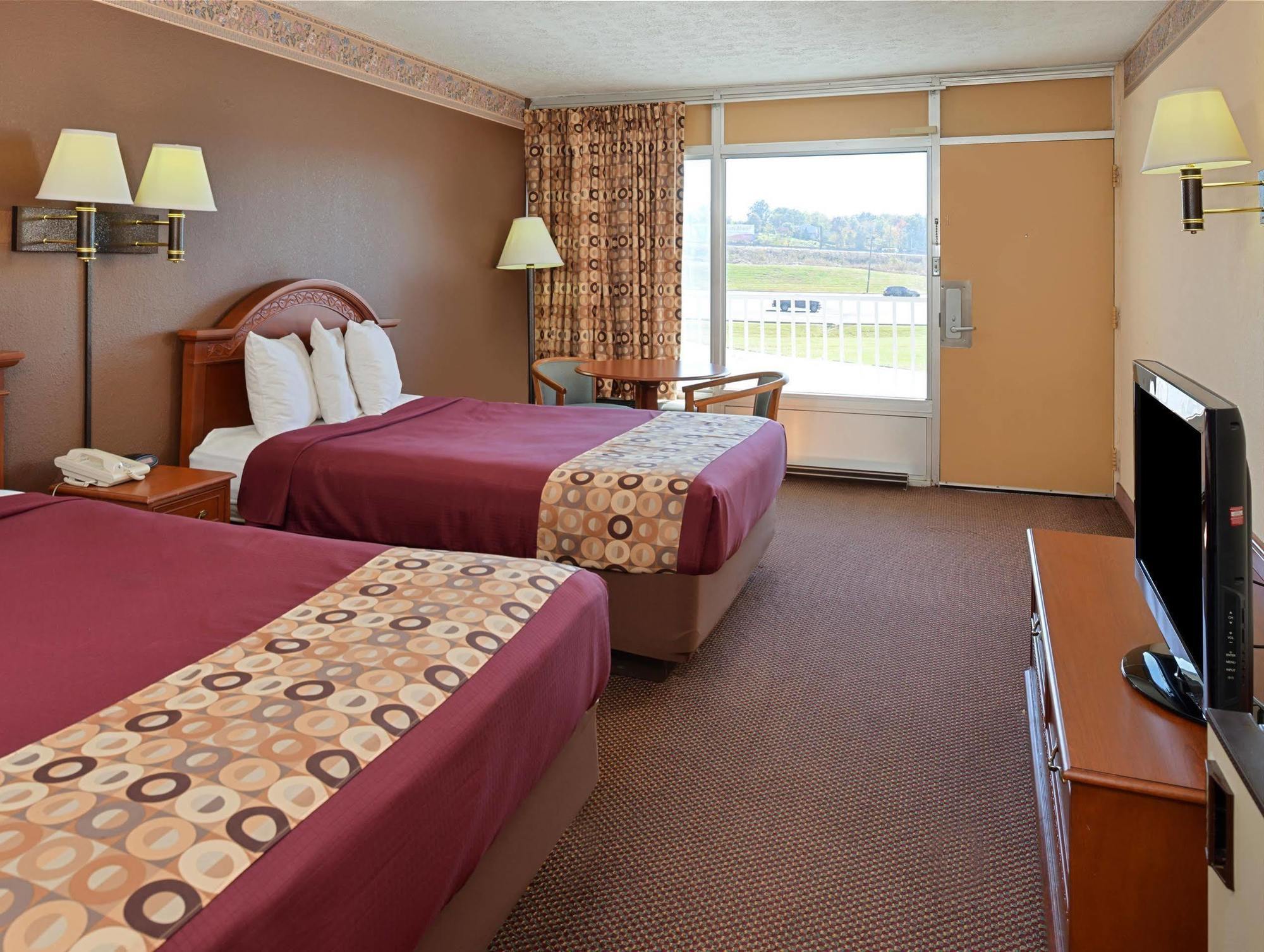 Red Roof Inn Berea Luaran gambar